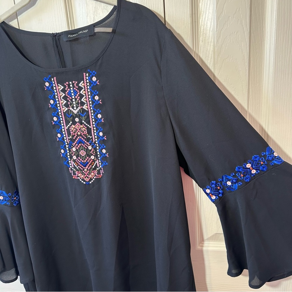 Ivanka Trump Embroidered Beaded Bell Sleeve Blouse Womens Size XL - Picture 5 of 11